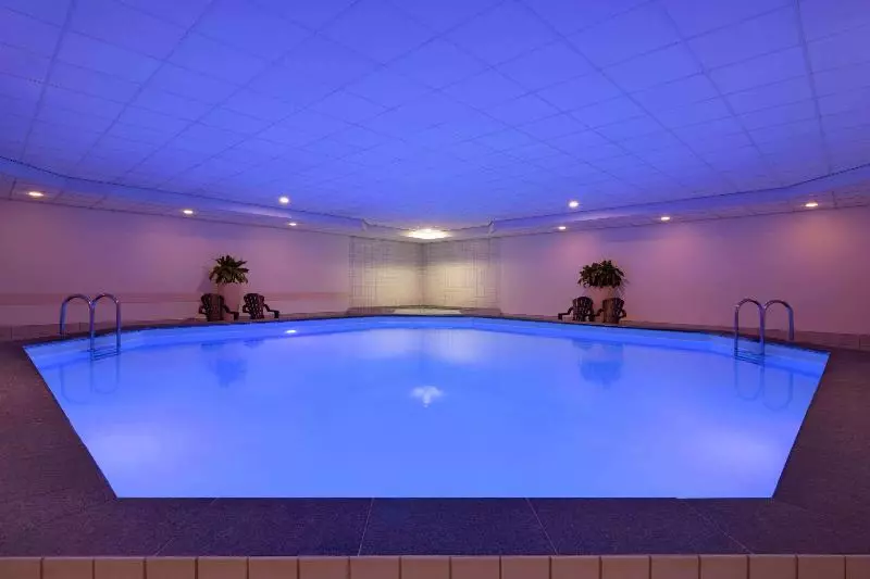 ホテル Ramada By Wyndham Amsterdam Airport Schiphol