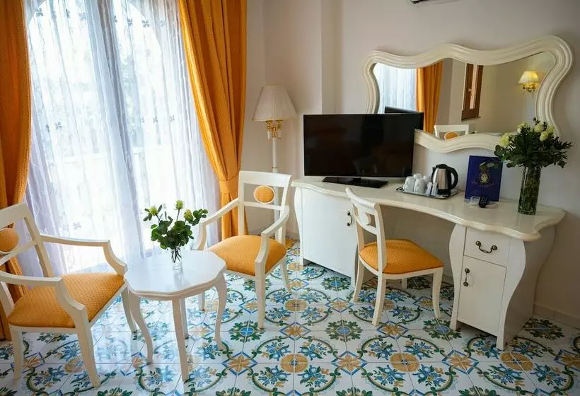 בית מלון כפרי Villa Le Zagare Relais & Spa