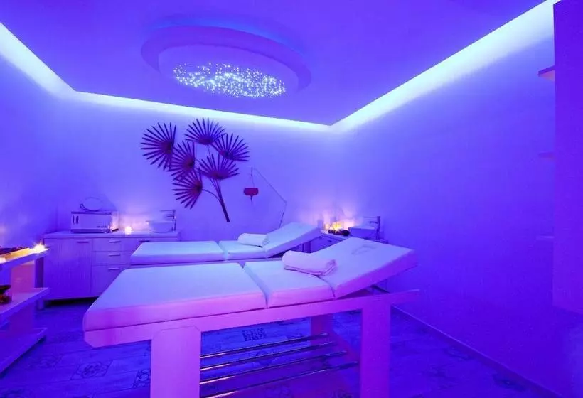 בית מלון כפרי Villa Le Zagare Relais & Spa