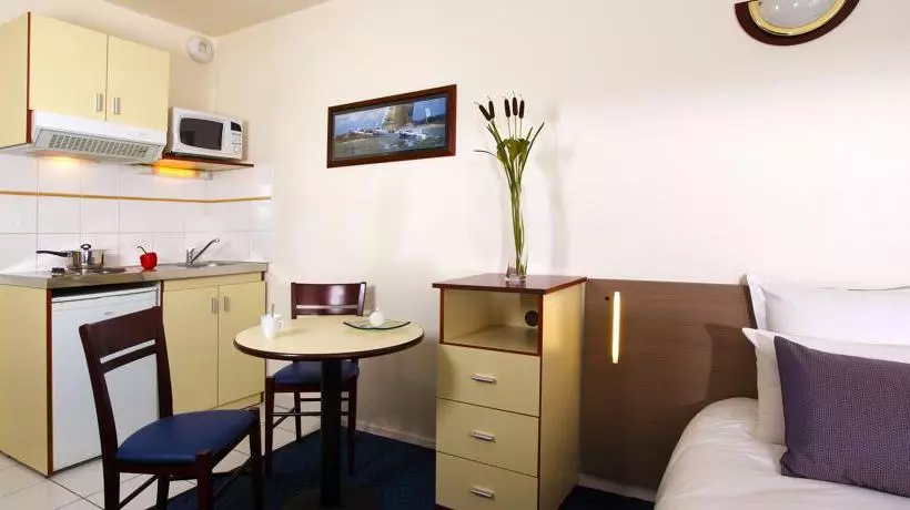 Appart'City Versailles Louveciennes