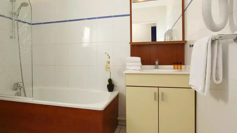 Appart'City Versailles Louveciennes