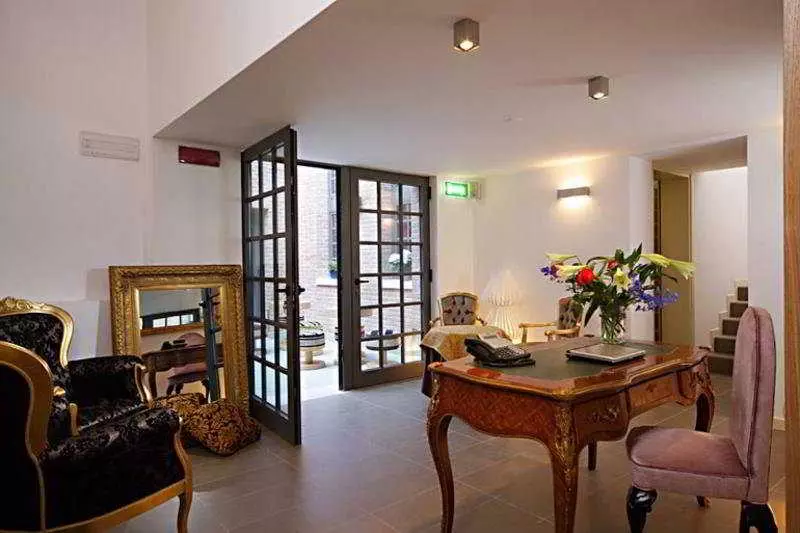 Al Canal Regio   Guest House