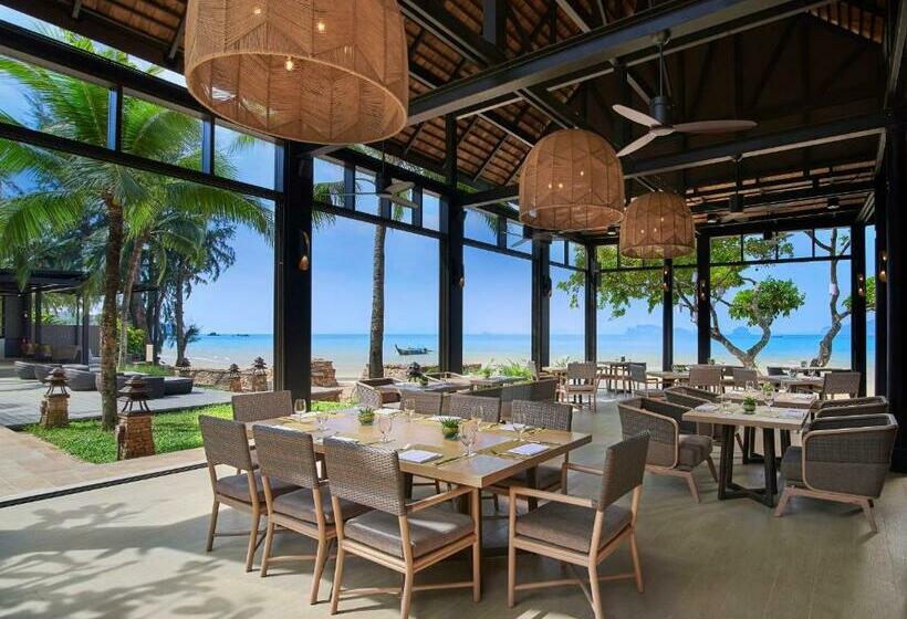 Отель Amari Vogue Krabi