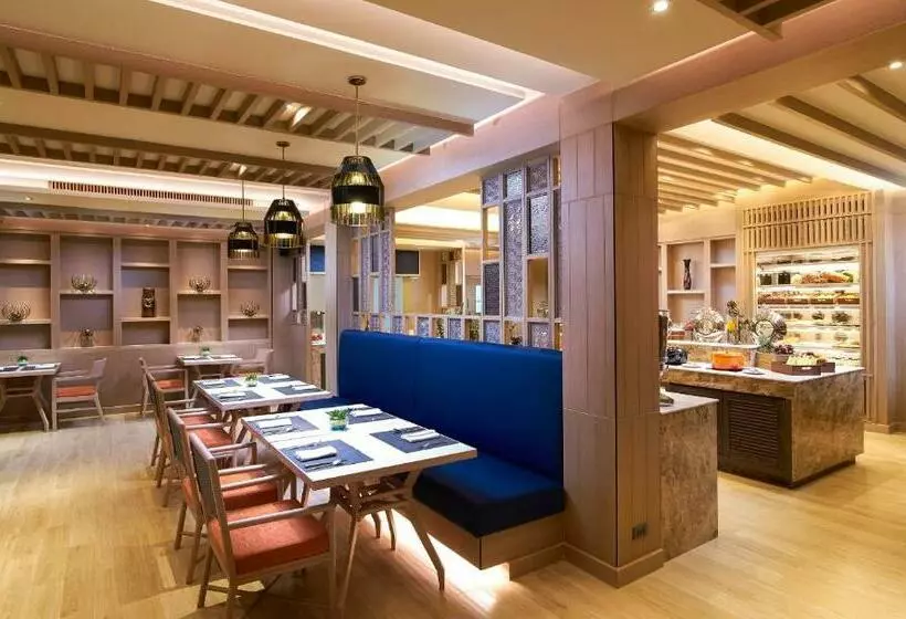 فندق Amari Vogue Krabi