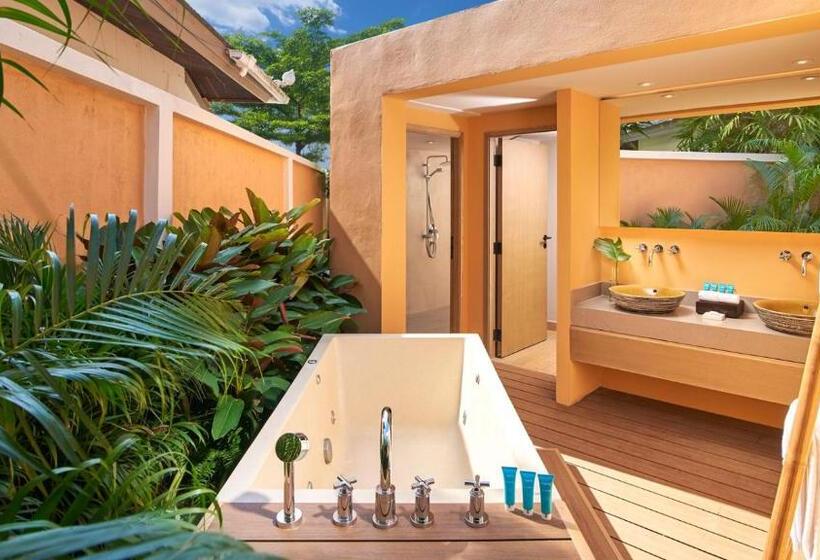 Отель Amari Vogue Krabi