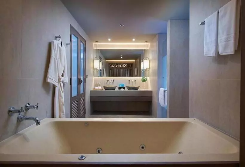 فندق Amari Vogue Krabi