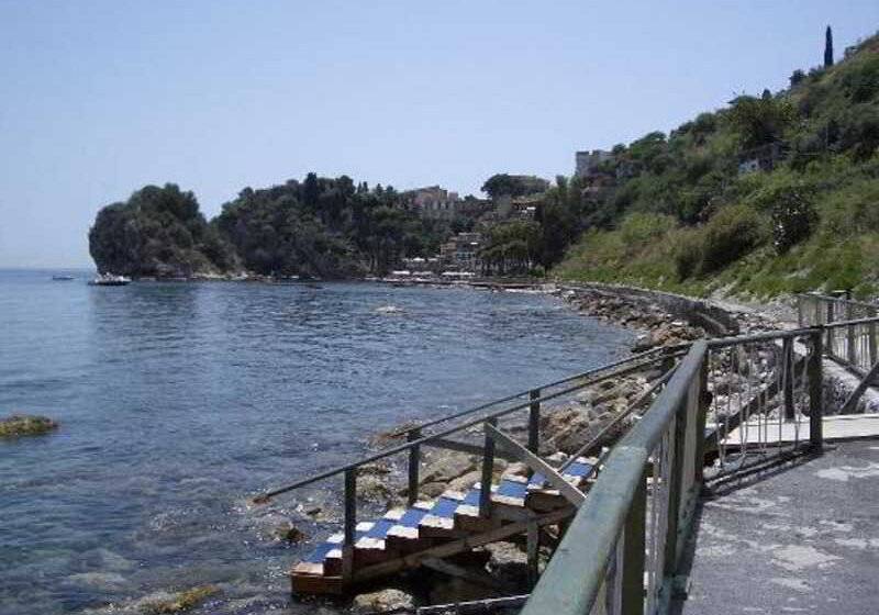 בית מלון כפרי Baia Delle Sirene