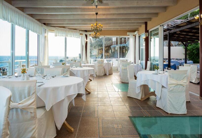 בית מלון כפרי Kalypso Cretan Village Resort & Spa