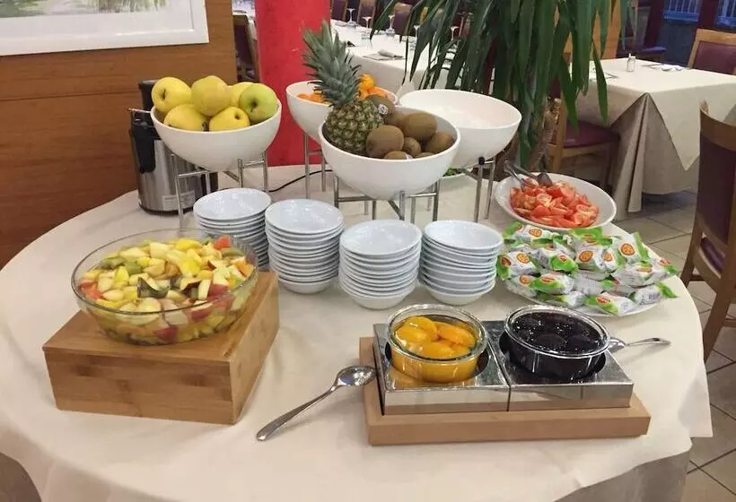 Отель Lovere Resort & Spa