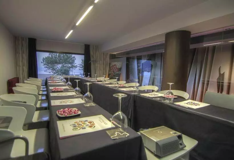 호텔 Petit Palace Tamarises