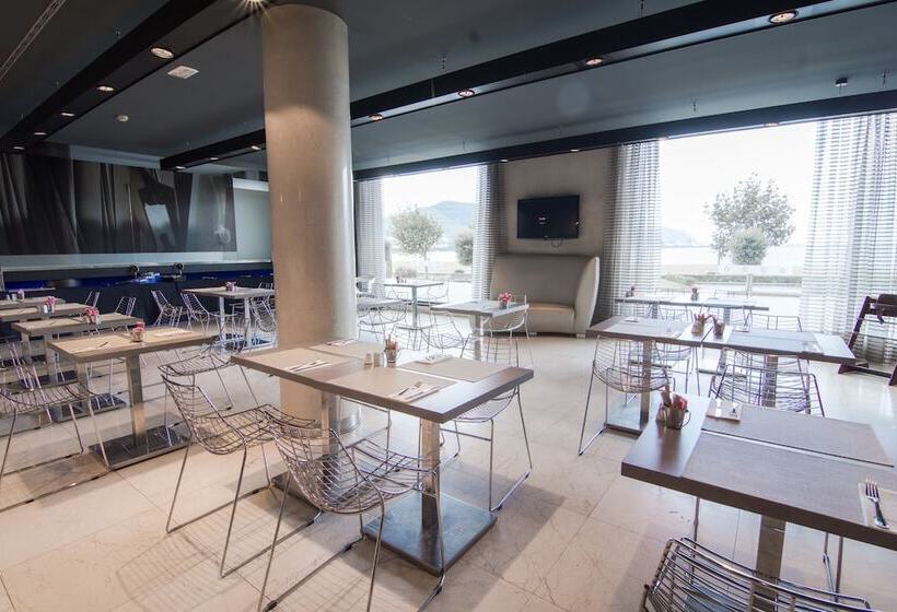 Hotel Petit Palace Tamarises