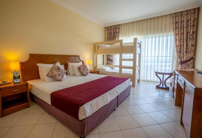 هتل Presa Di Finica