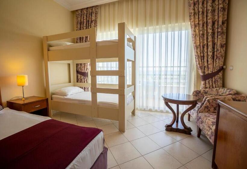 هتل Presa Di Finica