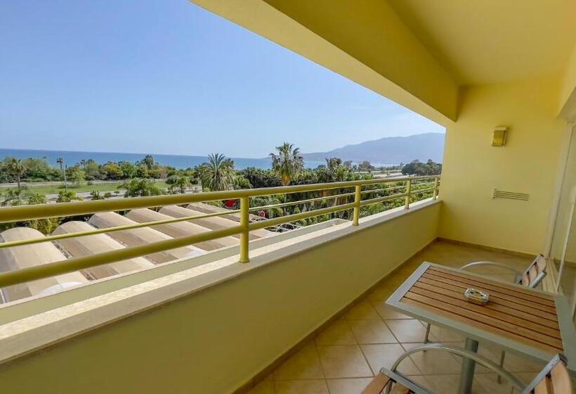 هتل Presa Di Finica