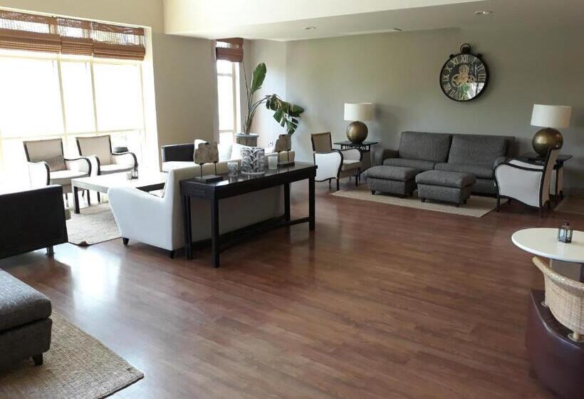 هتل Presa Di Finica