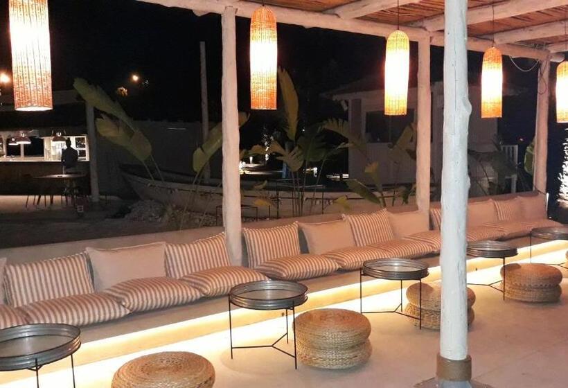 هتل Presa Di Finica