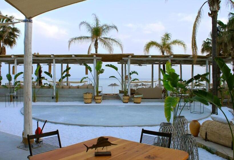 هتل Presa Di Finica