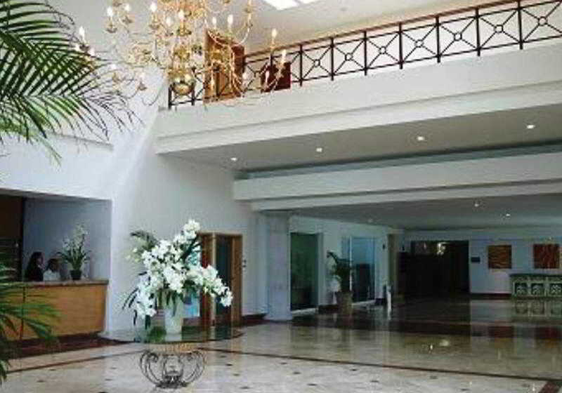 هتل Real De Minas Bajio