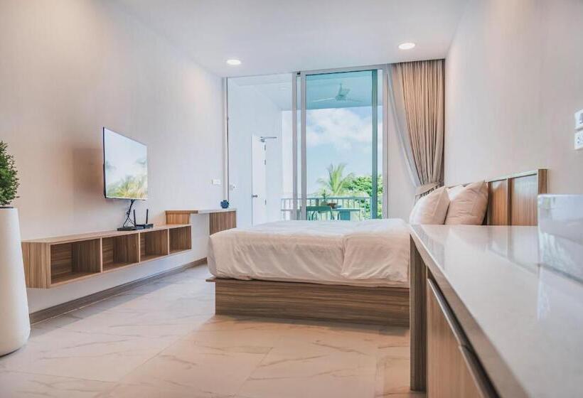 هتل Replay Pool Villa