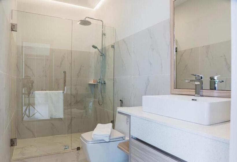 هتل Replay Pool Villa