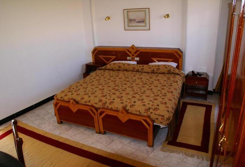 Sara Hotel Aswan