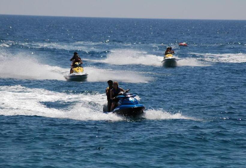 בית מלון כפרי Utopia World