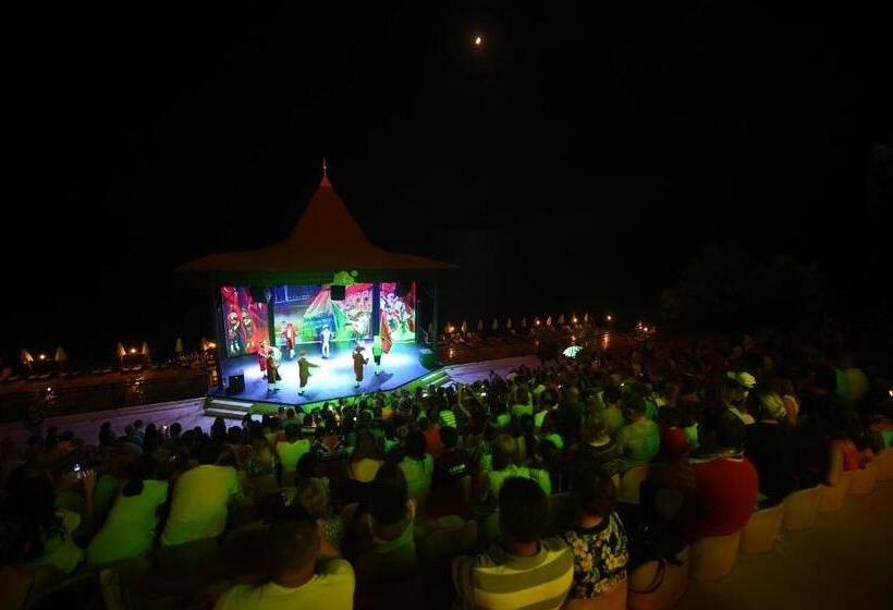 בית מלון כפרי Utopia World