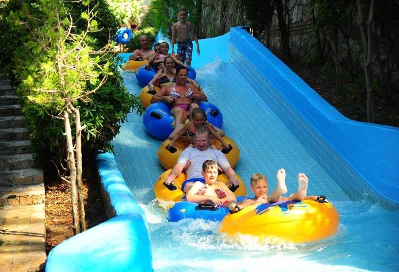 בית מלון כפרי Utopia World