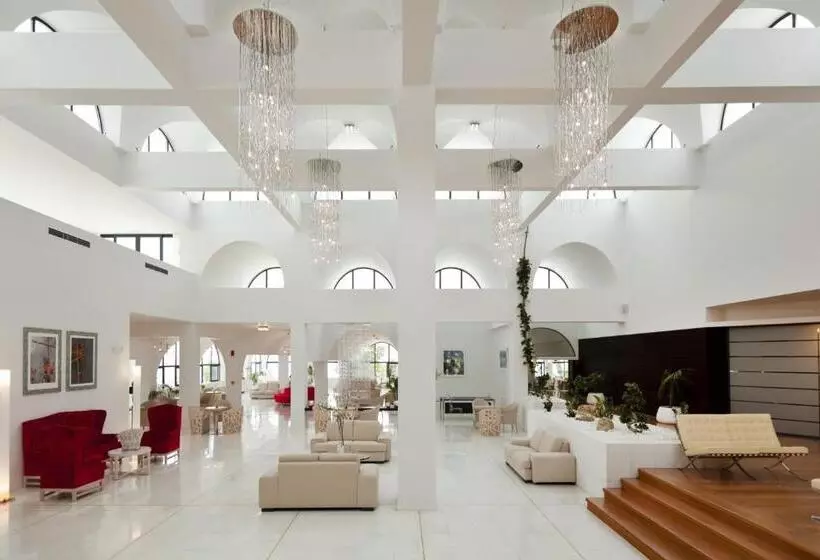 Oceanis Beach & Spa Resort