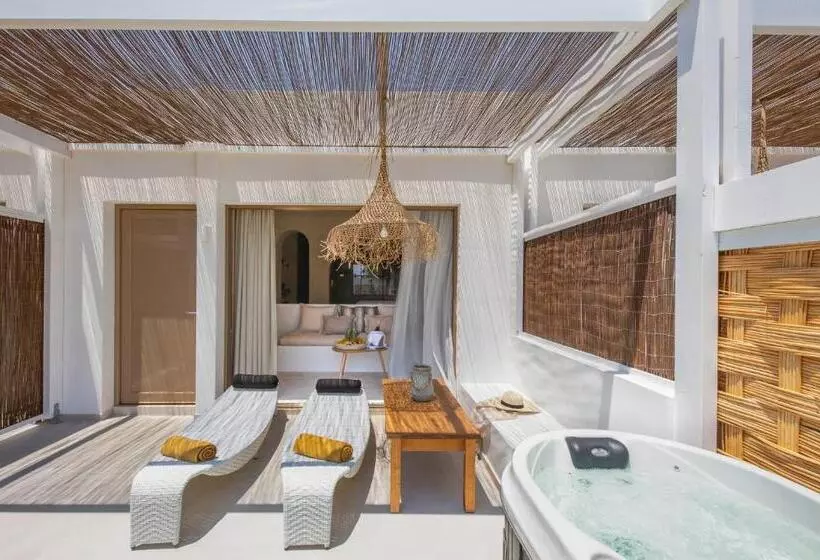 Oceanis Beach & Spa Resort