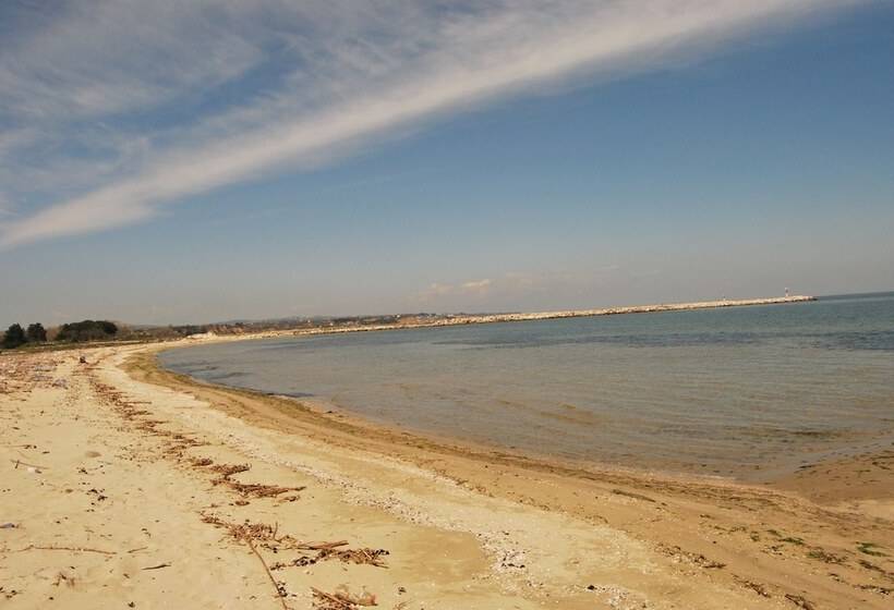 Отель Achillion