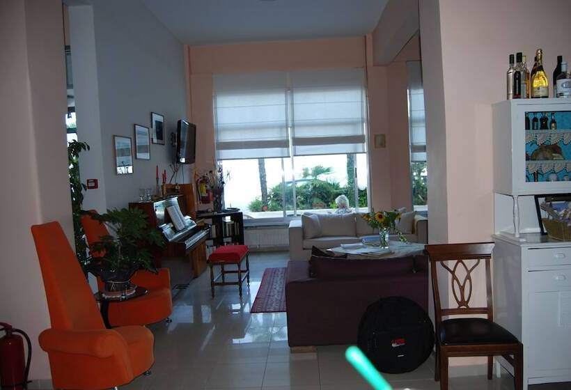 Отель Achillion