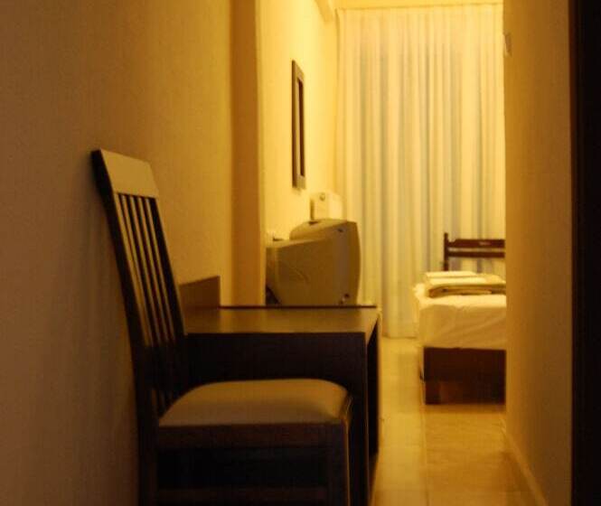 Отель Achillion