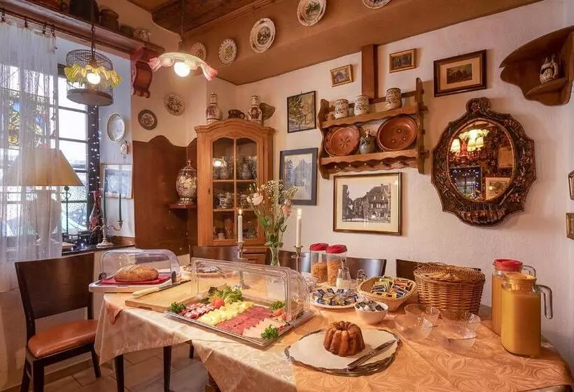 تختخواب و صبحانه & Restaurant Sichelschmiede