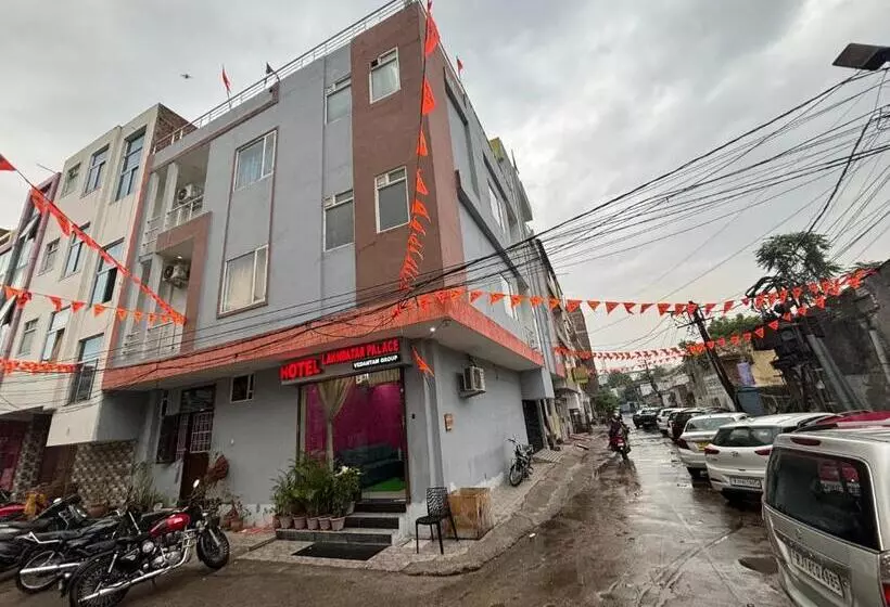 هتل Lakhdatar Palace