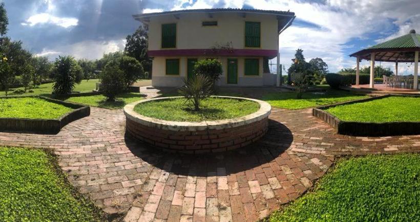 Finca Hotel El Rocio