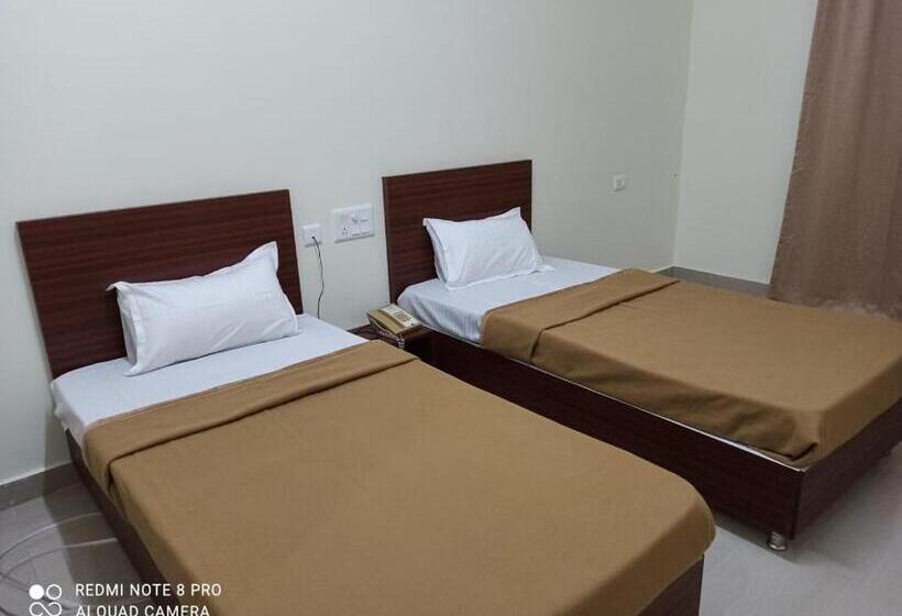 Отель Fortune Village