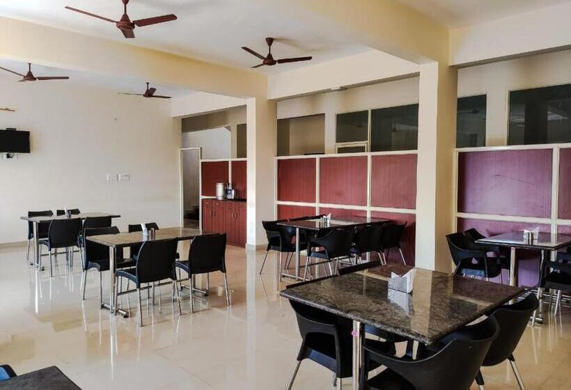 Отель Fortune Village