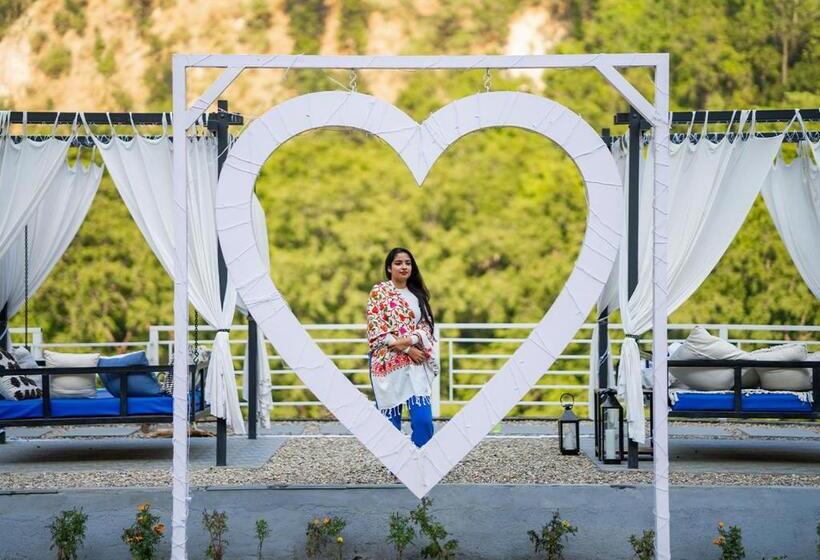 Hotel Moustache Rishikesh Riverside Resort