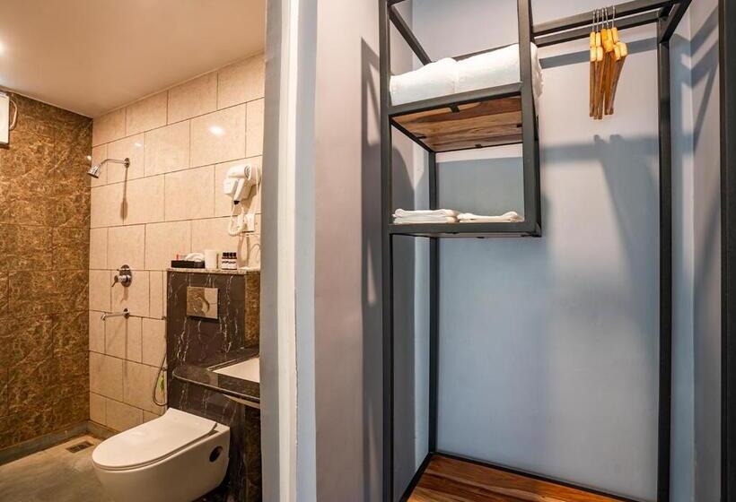 Hotel Moustache Rishikesh Riverside Resort