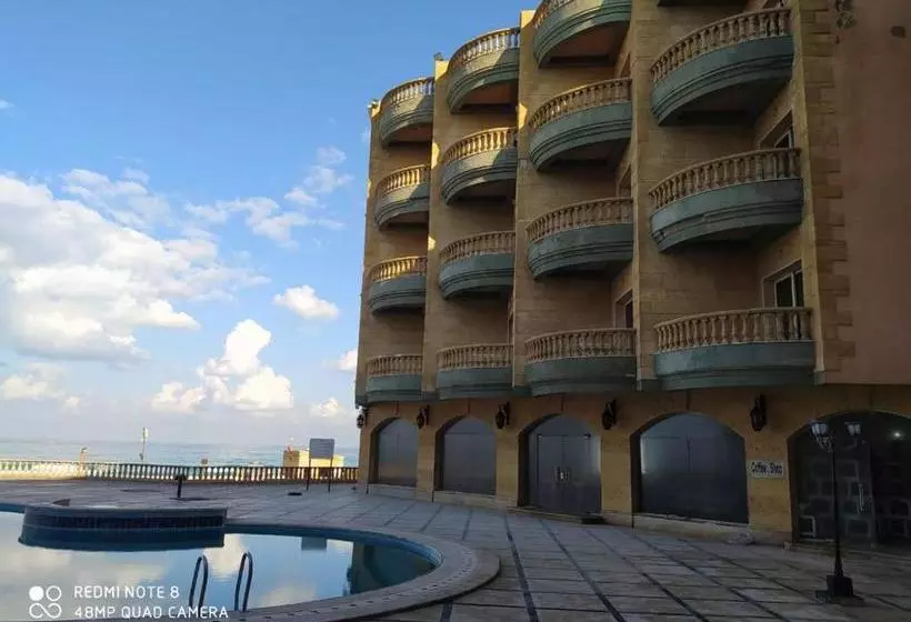 هتل Sea View Resort Alexandria