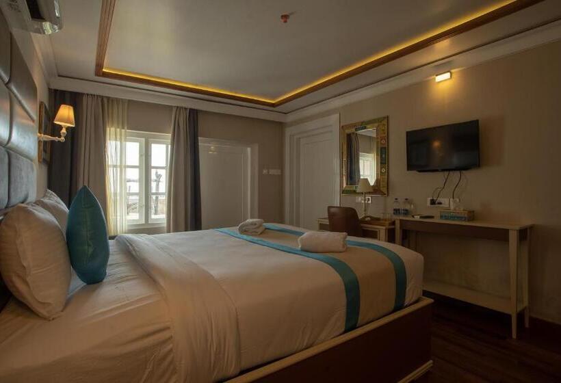 فندق State Beach Resort And Spa