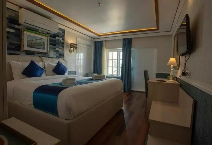 Hotelli State Beach Resort And Spa