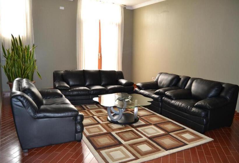 Panone Hotels King Ori Kilimanjaro Airport