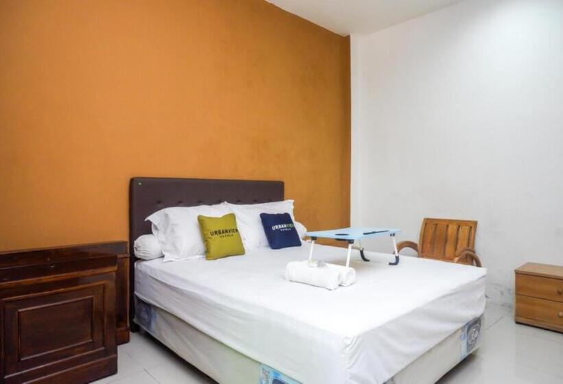 Urbanview Hotel Blok O International By Reddoorz