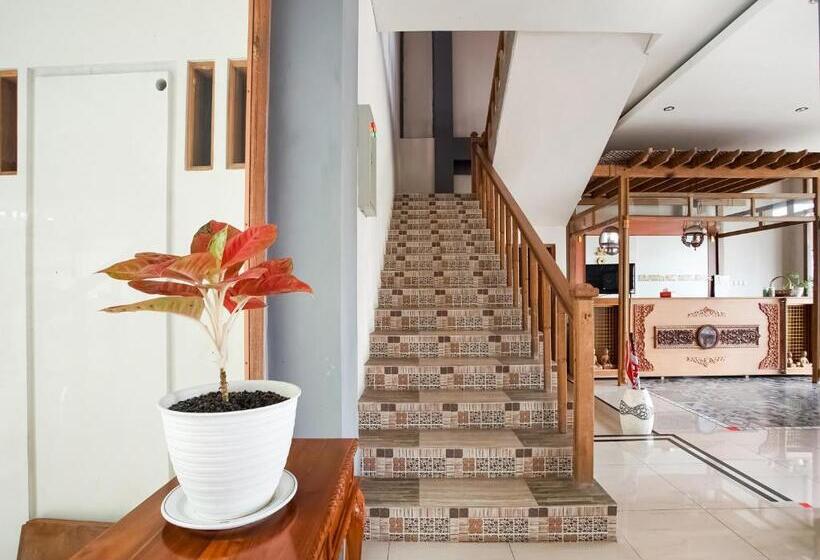 Urbanview Hotel Blok O International By Reddoorz