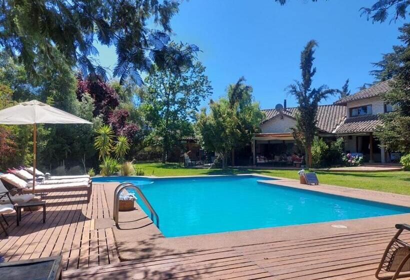 تختخواب و صبحانه Pulkü