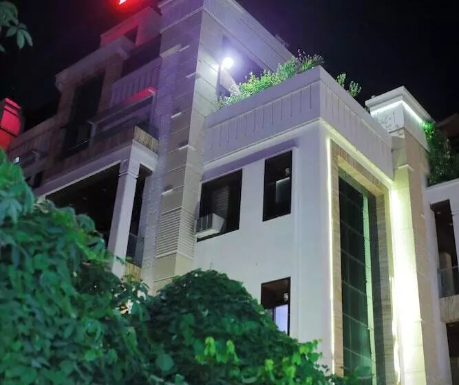 ホテル Shanti Kutir