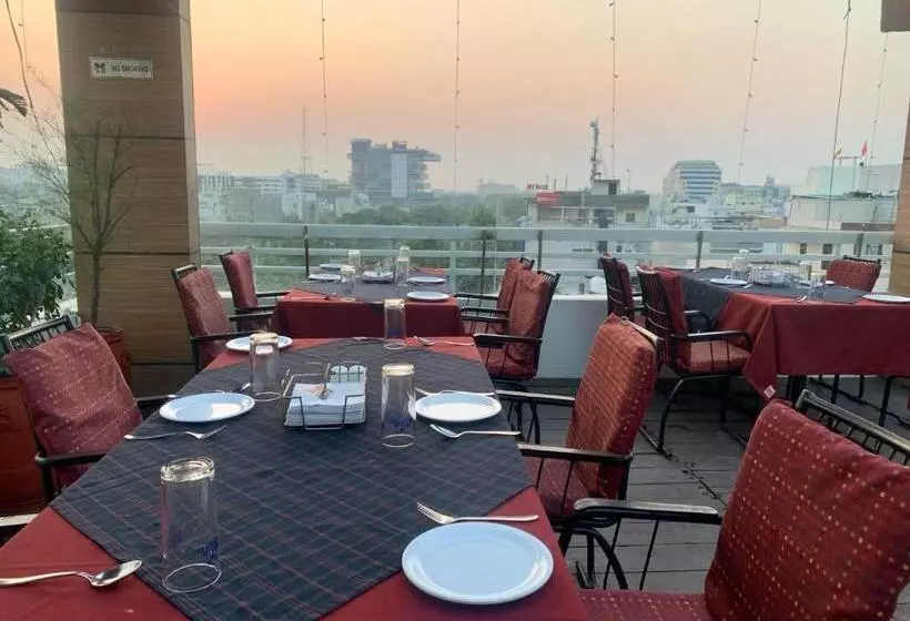 Hotel Somdeep Palace