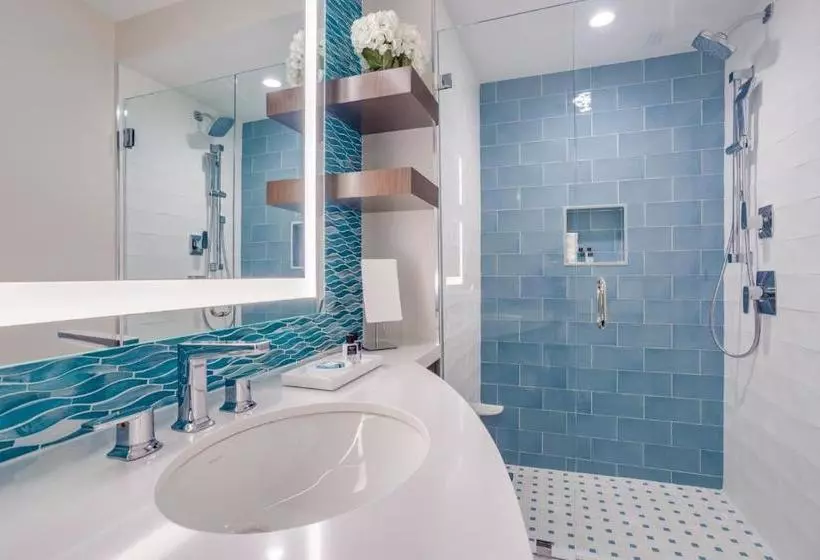 Hotelli The Capitana Key West